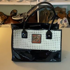 EUC woman’s Anne Klein purse